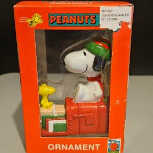 Vintage Peanuts Snoopy And Woodstock Christmas Ornament